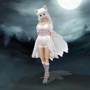 Arctic Kitsune Girl
