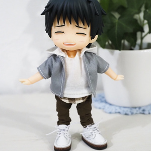 【お値下げしました】フード付き重ね着風ジャケット　ねんどろいどどーる　オビツ11
