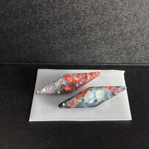 屑鉄キャライメージヘアクリップ