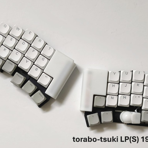 torabo-tsuki (L) 用ケース【ブラックまたはホワイト】 torabo-tsuki (L) 用ケース【ブラックまたはホワイト】 - メルカリ