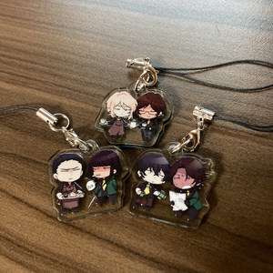 ユーリちゃんアクキー 50×50mm - 焦 - BOOTH ユーリちゃんアクキー 50×50mm - 焦 - BOOTH