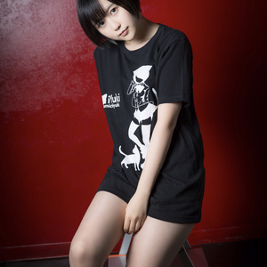 i Yuki Tシャツ (黒)