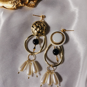 Pearl pulps earrings
