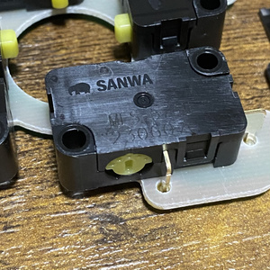 2度傾斜薄型傾斜型レバーケース - くろまき工房 - BOOTH