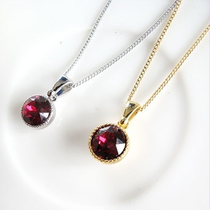 ＊大粒スワロフスキーネックレス　シャム＊選べる金具色