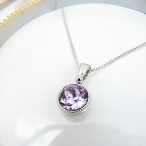 ＊シンプルなまるいスワロフスキーネックレス　ヴァイオレット＊　金具の色が選べます