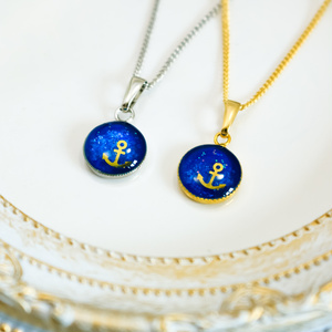  OSEAN BLUEのシンプルネックレス　アンカー　金具の色が選べます