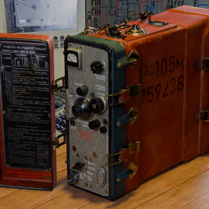 Soviet Radio Station R-105M — Game-Ready Asset (VRChat / VRM Optimized)