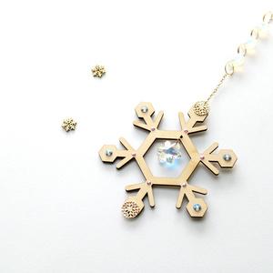【数量限定】~雪の結晶~ 六華のサンキャッチャー ☆ Swarovski Crystal使用 Radiant