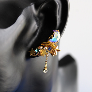 ~Meteor shower~流星群のイヤーカフ☆Swarovski Crystal使用