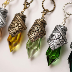 パライバトルマリンの光を集めて。 蓄光オルゴナイト宇宙レジン