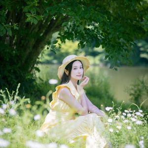 C103新刊】ガレヲン写真集「listen.」 - ハイパーメガトンラクエン