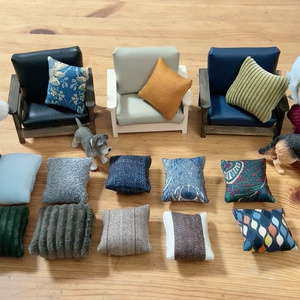 ドールやぬいぐるみ用のもちもちビーズクッション - もち屋 - BOOTH