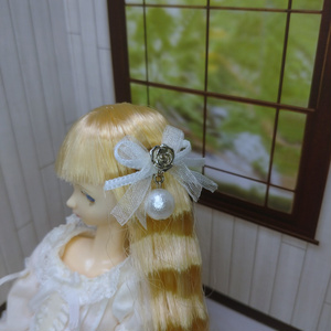冬薔薇の髪飾り