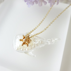 アクアマリンの光を集めて。 オルゴナイト 宇宙レジン 蓄光 八面体