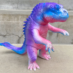 新品　三毛玩具　食物連鎖シリーズ　サラマンドス　水色　ソフビ　フィギュア 食物連鎖シリーズ サラマンドス むらさき | mikegangu