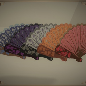 The aristocratic style fan (Noble-Style Folding Fan)