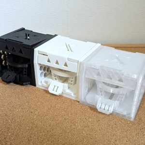 ベイブレードX]3on3デッキケースVer3.1 ピンク文字バージョン - iwamen