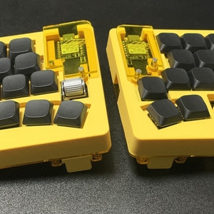 Pyuron ZMK 無線ダブルトラックボールキーボード - sor_mechkeeb - BOOTH