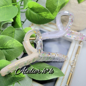 Dried flower hair clip
