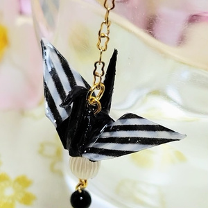 折鶴②　伊黒小芭内イメージ　イヤリング・ピアス