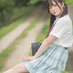 【C100新刊】ポートレート写真集「　夏眩向　」…なつくらみ…