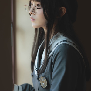C101♡制服メガネ写真集「遠灯(とおとう)」