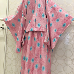 トートバッグ「逃走するお内裏様」 - 白いお友達 - BOOTH