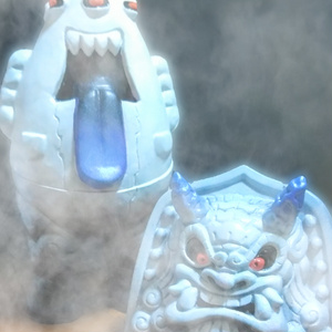 松村魂オリジナルソフビハロウィーン限定版「ゴースト怪獣ダスティ&松鬼(幽 ゆう)」