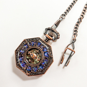 ☆蓄光懐中時計☆天体魔法使いの月の満ち欠け(蓄光オルゴナイトフロー