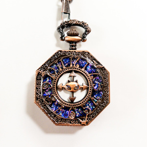 ☆星空と歯車と星の蓄光宇宙レジンオルゴナイトフローライト付きの懐中