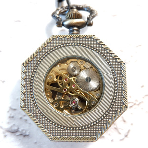 ☆星空と歯車と星の蓄光宇宙レジンオルゴナイトフローライト付き