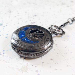 蓄光懐中時計、月の涙を集めて。月の満ち欠け(宇宙フローライト付き
