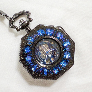 蓄光懐中時計と三日月サンセット天球儀と天体魔法使いの月の満ち欠け