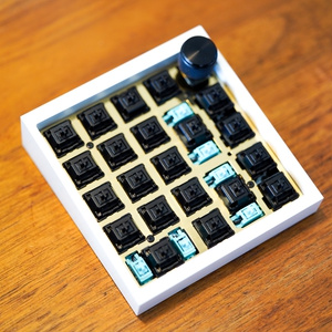 ATTACK25TOFU CASE