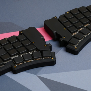 Skinner39 トラックボールつきの無線化キーボード - FindKB Skinner39 トラックボールつきの無線化キーボード - FindKB