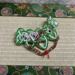 ツインオーブ型カチューシャ - 中央町戦術工芸 - BOOTH