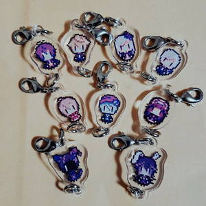 Alicemareドット絵連結アクリルチャーム