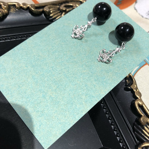 【ハンドメイド】佐野真一郎モチーフピアスC