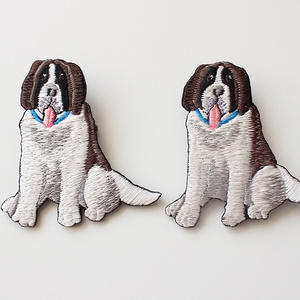 刺繍ブローチ  デトロイト:スモウ