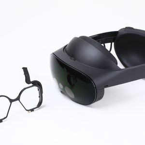 【Meta Quest Pro対応モデル】VRヘッドマウントディスプレイ専用メガネ「VRsatile/ヴァーサタイル」処方箋受領より通常3週間以内にお届け
