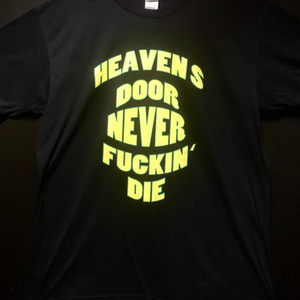【ランダム缶バッジ付き】 HEAVEN`S DOOR救済支援オリジナルTシャツ【ブラック】