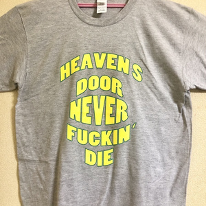 【ランダム缶バッジ付き】 HEAVEN`S DOOR救済支援オリジナルTシャツ【グレー】
