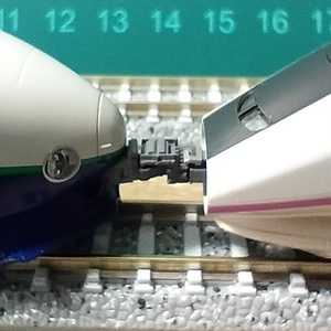 TB99-70：K社製東武PT48型パンタ用小型避雷器10個セット【Nゲージ鉄道