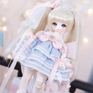 「クラウディーマシュマロ」（1/6ドール）