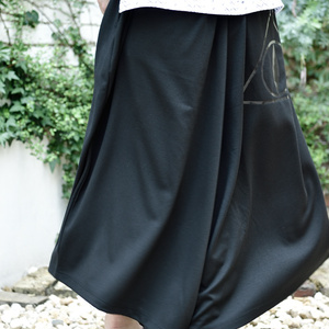 宿命の黒パンツ
