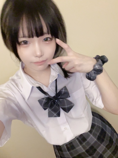 制服チェキ2枚セット（サイン付き） - まにょちるのもと - BOOTH