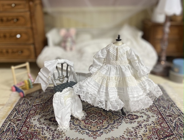 お値下げ出品❀手縫い アンティーク ドールドレス&ビーズ装飾ボネ♪2点セット 19116d1d-8fb4-4ecc-a3df-