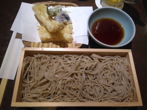 ふんわりマシュマロ系に鰹節とソースかけてたこ焼きにした感じの曲
