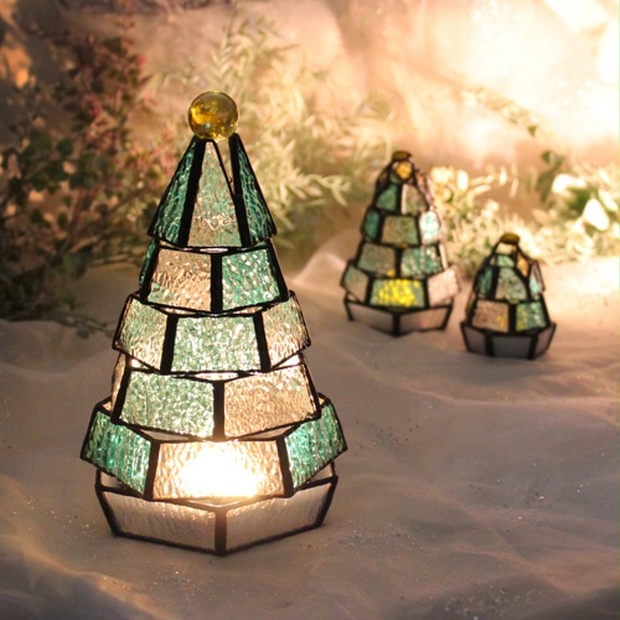 【ちょっと大きな もみの木ランプ】（単品販売）ステンドグラスミニランプ LEDライト付 クリスマスツリー